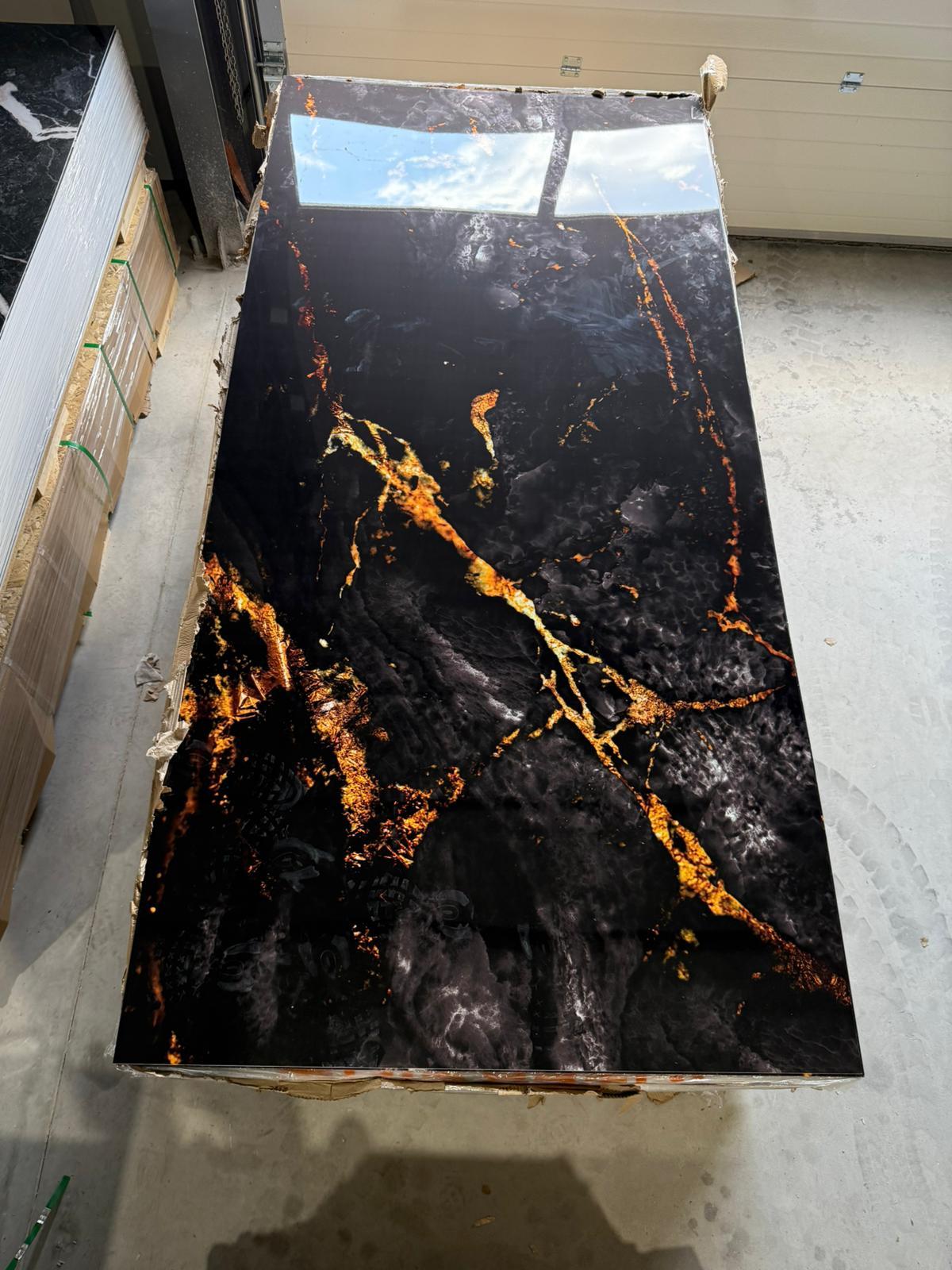 Black Gloster Панел 2600x1220